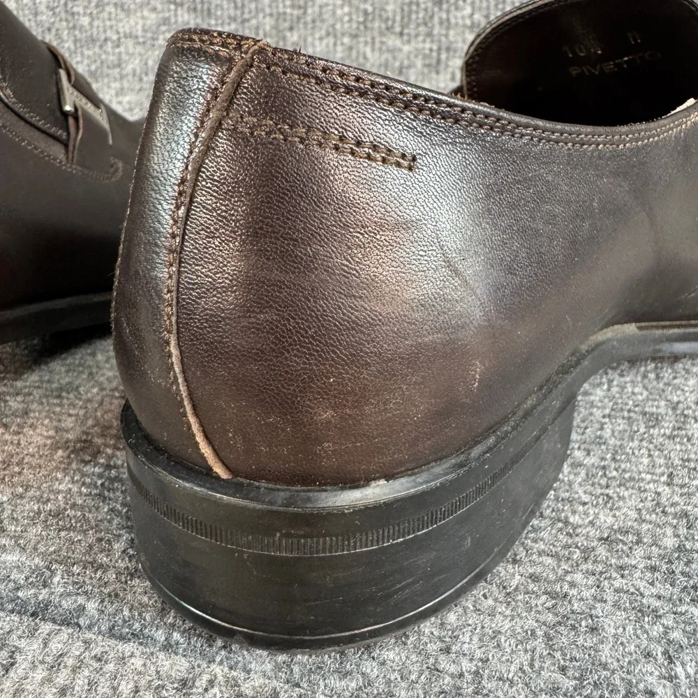 Bruno Magli leather sophisticated